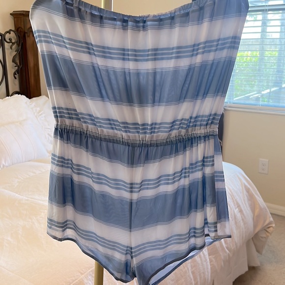 Chaser Strapless Smocked Short Romper - Picture 8 of 9